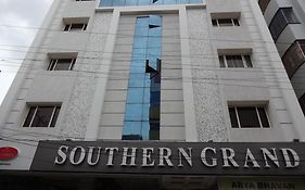 Hotel Southern Grand